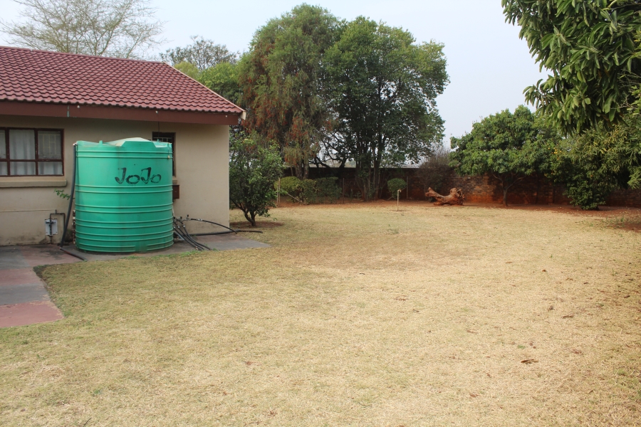 4 Bedroom Property for Sale in Mooinooi North West